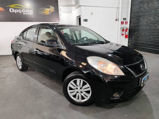NISSAN VERSA 1.6 16V FLEX SL 4P MANUAL NISSAN VERSA 1.6 16V FLEX SL 4P MANUAL
